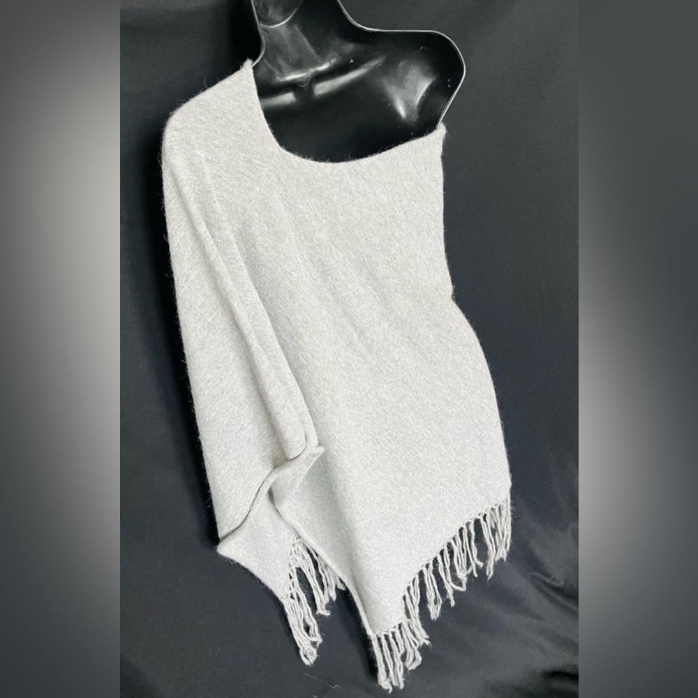 Dylan pull over sweater